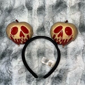 Disney Parks Poison Apple glow-in-the-dark